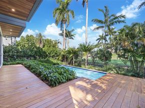 5825 Alton Rd, Miami Beach FL 33140