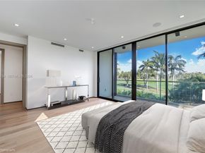 5825 Alton Rd, Miami Beach FL 33140