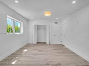 1905 Alamanda Dr, North Miami FL 33181