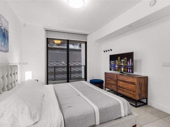 1010 Brickell Ave 1607, Miami FL 33131