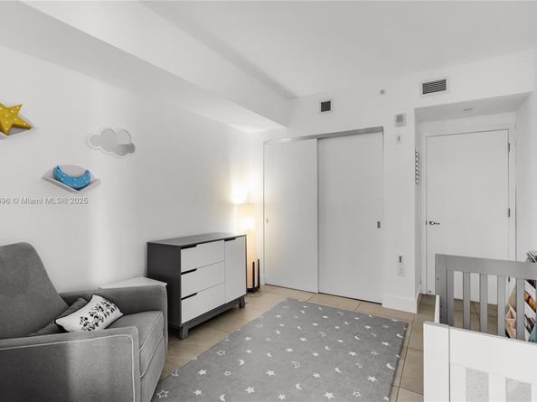 1010 Brickell Ave 1607, Miami FL 33131