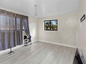 70 NE 186th Ter, Miami FL 33179