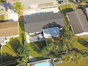 70 NE 186th Ter, Miami FL 33179