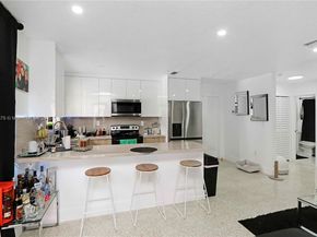 70 NE 186th Ter, Miami FL 33179