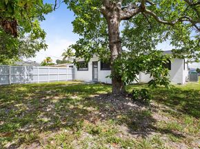 70 NE 186th Ter, Miami FL 33179