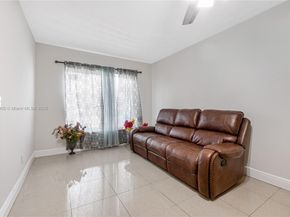 5325 SW 22nd St, West Park FL 33023
