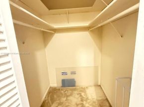 4200 Hillcrest Dr 206, Hollywood FL 33021
