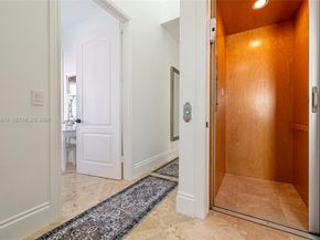 430 Sunset Dr, Pompano Beach FL 33062