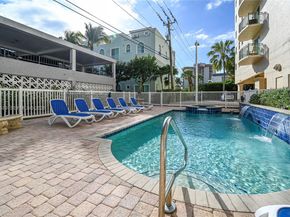 430 Sunset Dr, Pompano Beach FL 33062