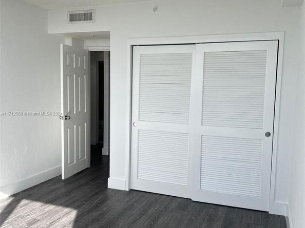 1500 Bay Rd 1070S, Miami Beach FL 33139