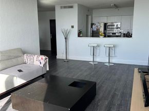 1500 Bay Rd 1070S, Miami Beach FL 33139