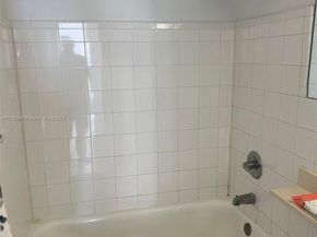 1500 Bay Rd 1070S, Miami Beach FL 33139