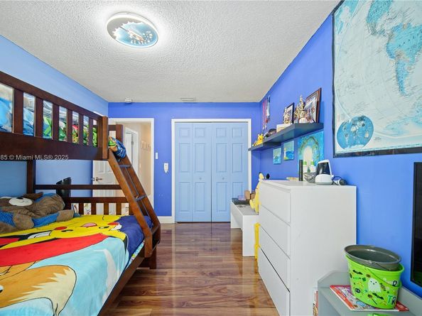 4180 NW 103rd Dr, Coral Springs FL 33065