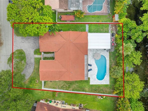4180 NW 103rd Dr, Coral Springs FL 33065