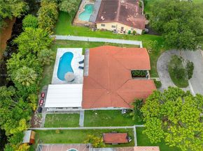 4180 NW 103rd Dr, Coral Springs FL 33065