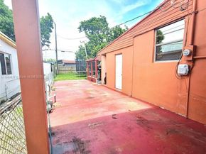 309 E 18th St, Hialeah FL 33010