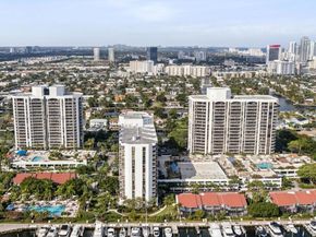 3640 Yacht Club Dr 1108, Aventura FL 33180