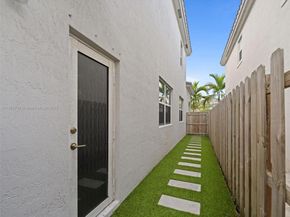 1418 SE 26th Ter, Homestead FL 33035