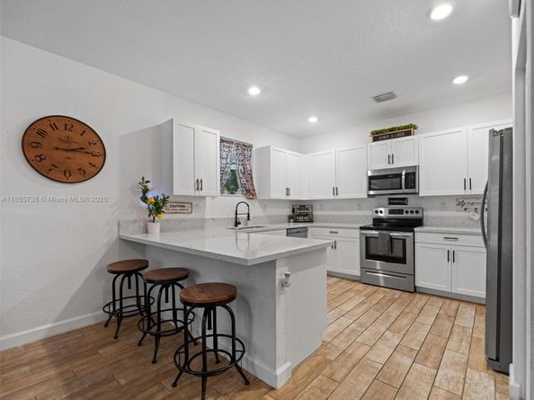 1418 SE 26th Ter, Homestead FL 33035