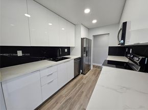2865 NE 13th Ave, Pompano Beach FL 33064