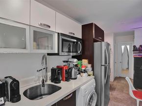 350 Collins Ave 310, Miami Beach FL 33139