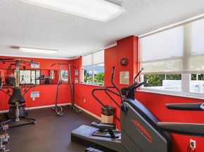 6900 Bay Dr 10K, Miami Beach FL 33141