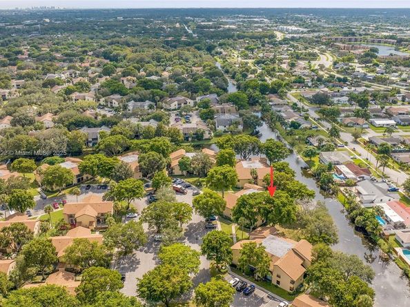 3773 Cocoplum Cir 3575, Coconut Creek FL 33063