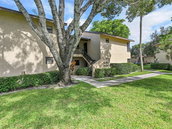 3773 Cocoplum Cir 3575, Coconut Creek FL 33063