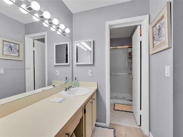 3773 Cocoplum Cir 3575, Coconut Creek FL 33063