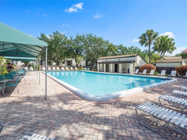 3773 Cocoplum Cir 3575, Coconut Creek FL 33063