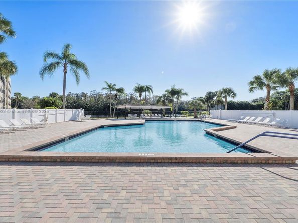 3773 Cocoplum Cir 3575, Coconut Creek FL 33063