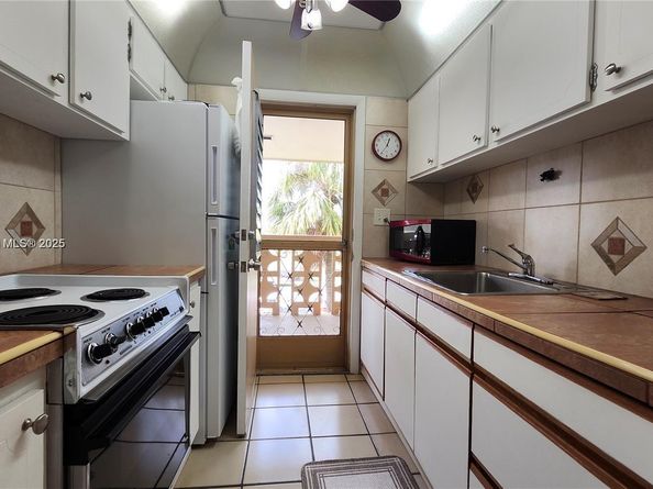 16901 NE 13th Ave 306, Miami FL 33162