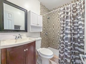 6871 SW 37th St, Miami FL 33155