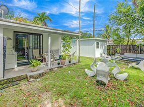6871 SW 37th St, Miami FL 33155