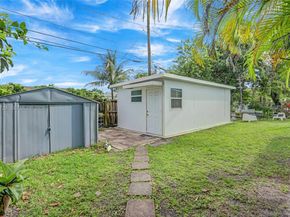 6871 SW 37th St, Miami FL 33155