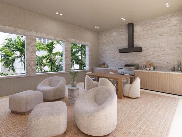 915 Palermo Ave 7, Coral Gables FL 33134