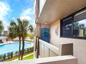 1101 Colony Point Cir 301, Pembroke Pines FL 33026