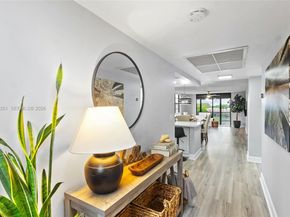 1101 Colony Point Cir 301, Pembroke Pines FL 33026