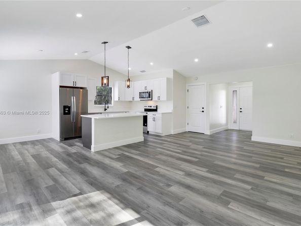 143 Greentree Circle, Jupiter FL 33458
