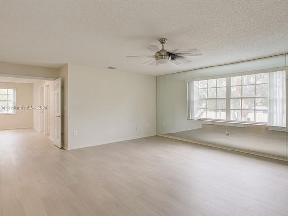 13377 NW 7th St, Plantation FL 33325