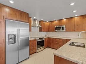 1865 Brickell Ave A1013, Miami FL 33129