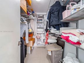 1865 Brickell Ave A1013, Miami FL 33129