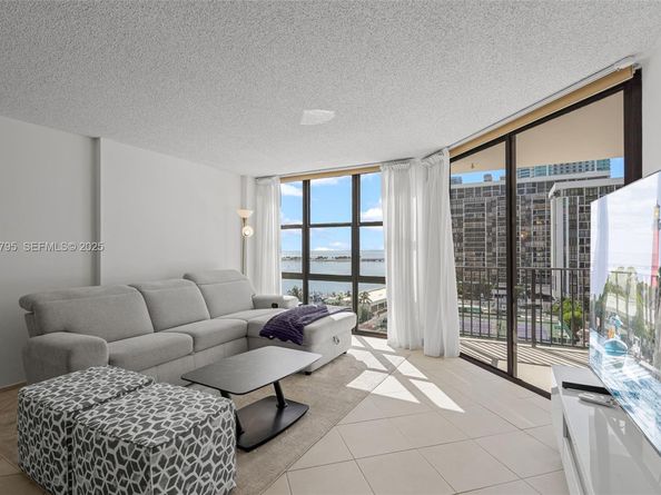 1865 Brickell Ave A1013, Miami FL 33129