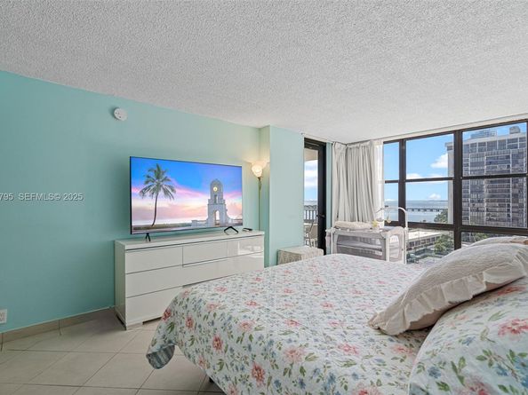 1865 Brickell Ave A1013, Miami FL 33129