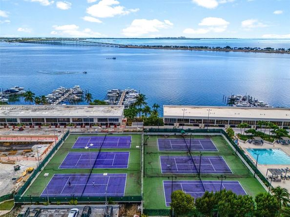 1865 Brickell Ave A1013, Miami FL 33129