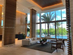 16385 Biscayne Blvd 421, North Miami Beach FL 33160