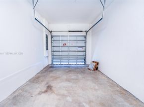 5125 SW 37th St, Pembroke Park FL 33023