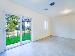 5125 SW 37th St, Pembroke Park FL 33023