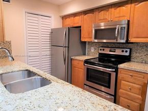 2420 NW 33rd St 1008, Oakland Park FL 33309