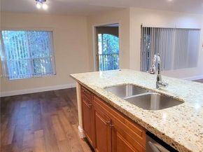 2420 NW 33rd St 1008, Oakland Park FL 33309